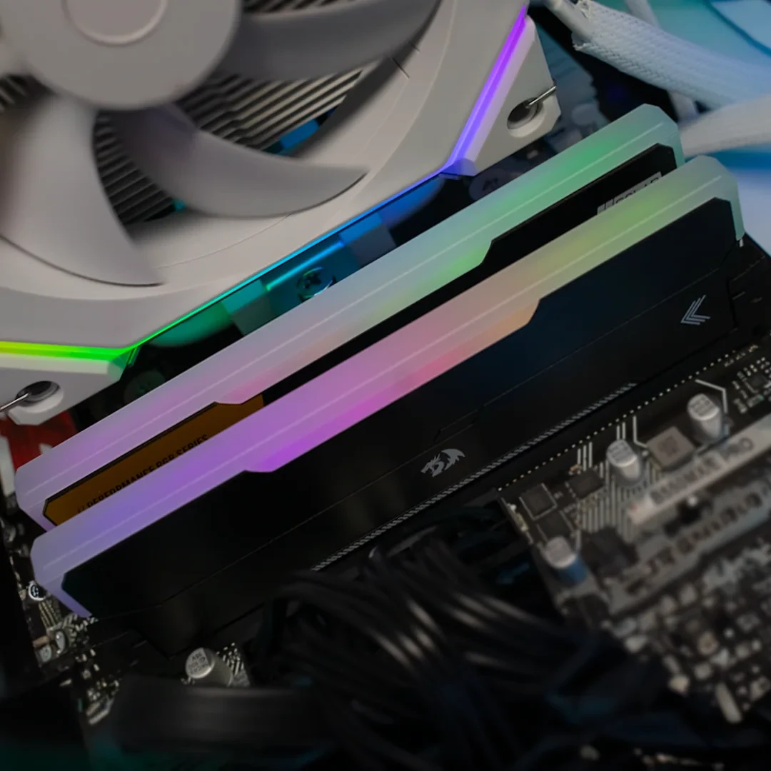 Memória DDR4 Redragon Magma 3200MHZ/CL18 16GB RGB